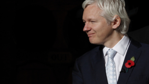 Julian Assange Widescreen