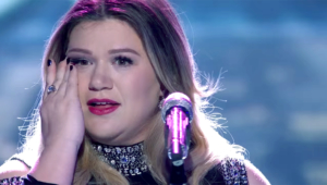Kelly Clarkson Images