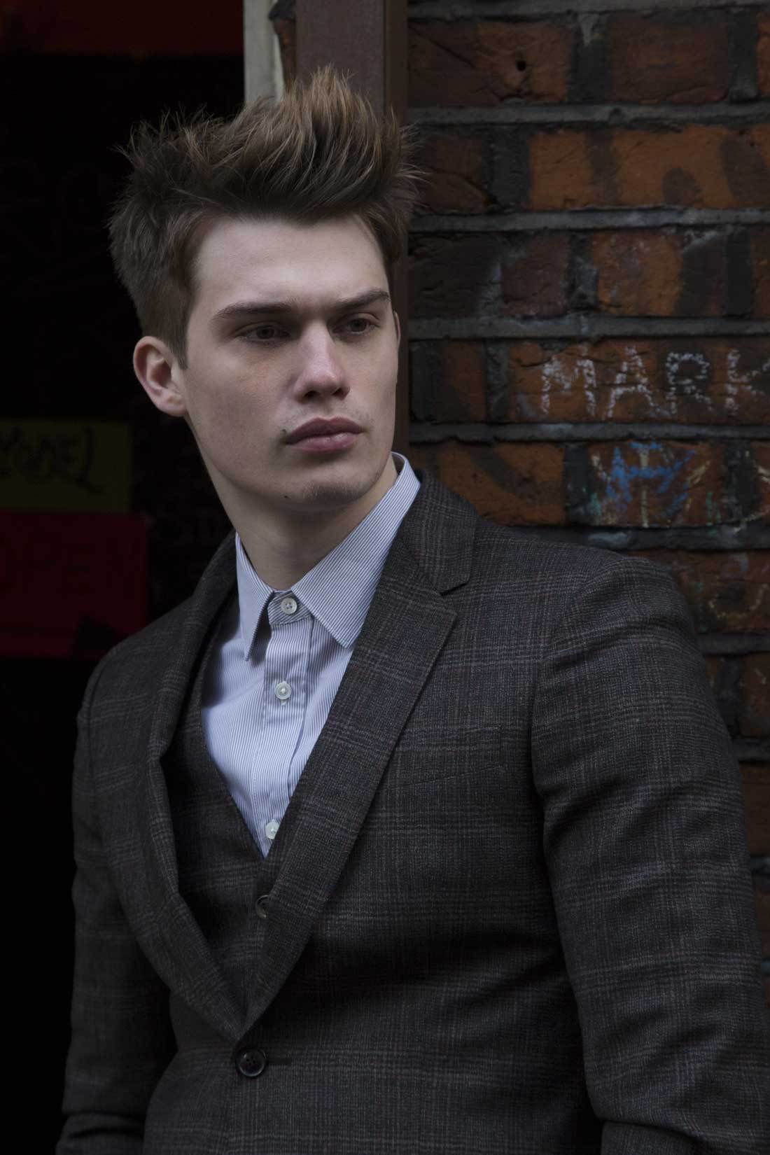 Nicholas Galitzine Wallpapers Images Photos Pictures Backgrounds