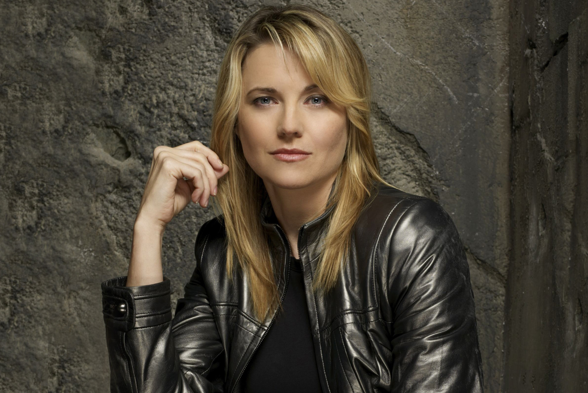 Pictures Of Lucy Lawless