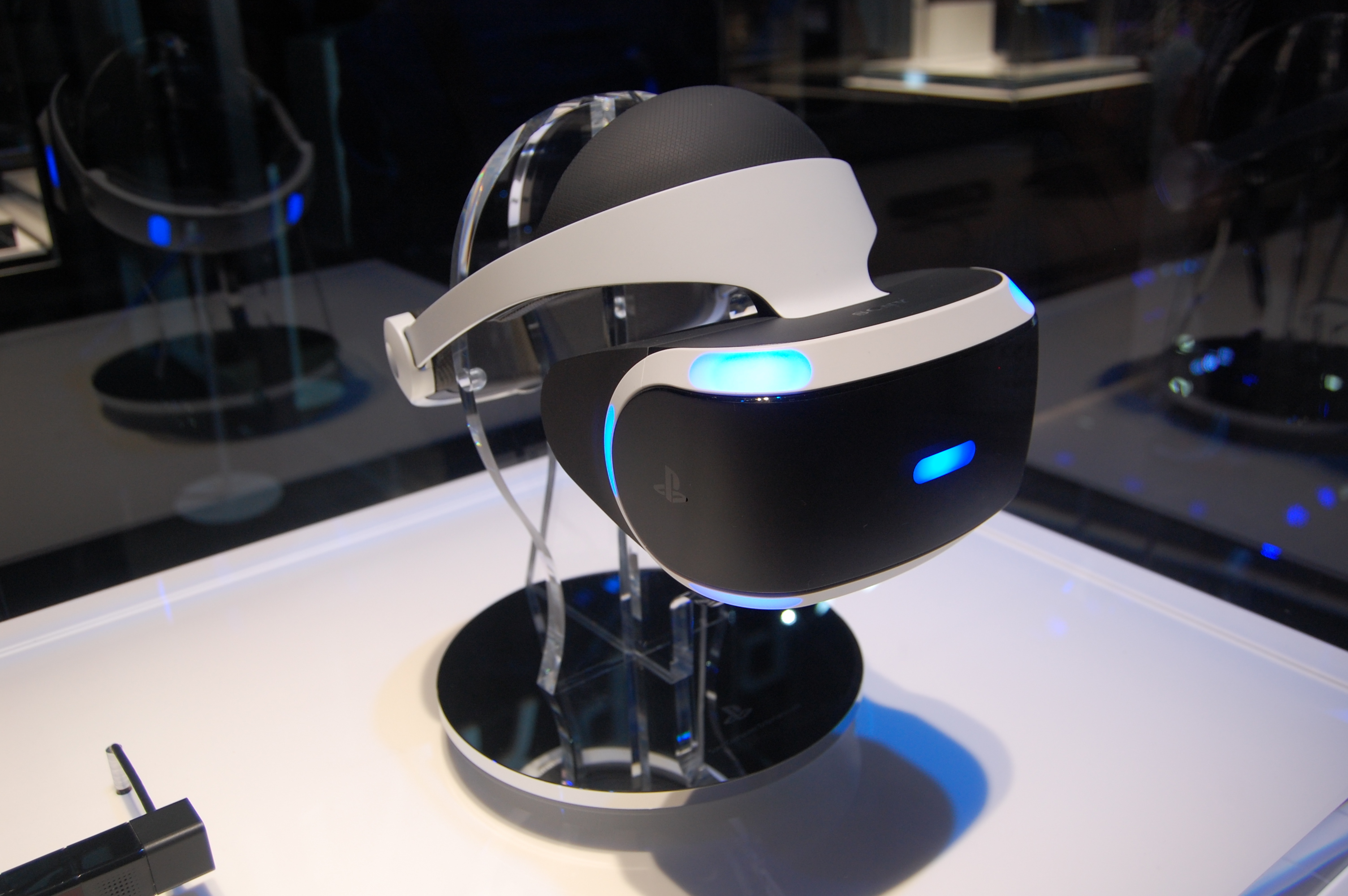 O vr. Шлем плейстейшен VR. Sony VR шлем. VR очки PLAYSTATION 4. Шлем для сони плейстейшен 4.