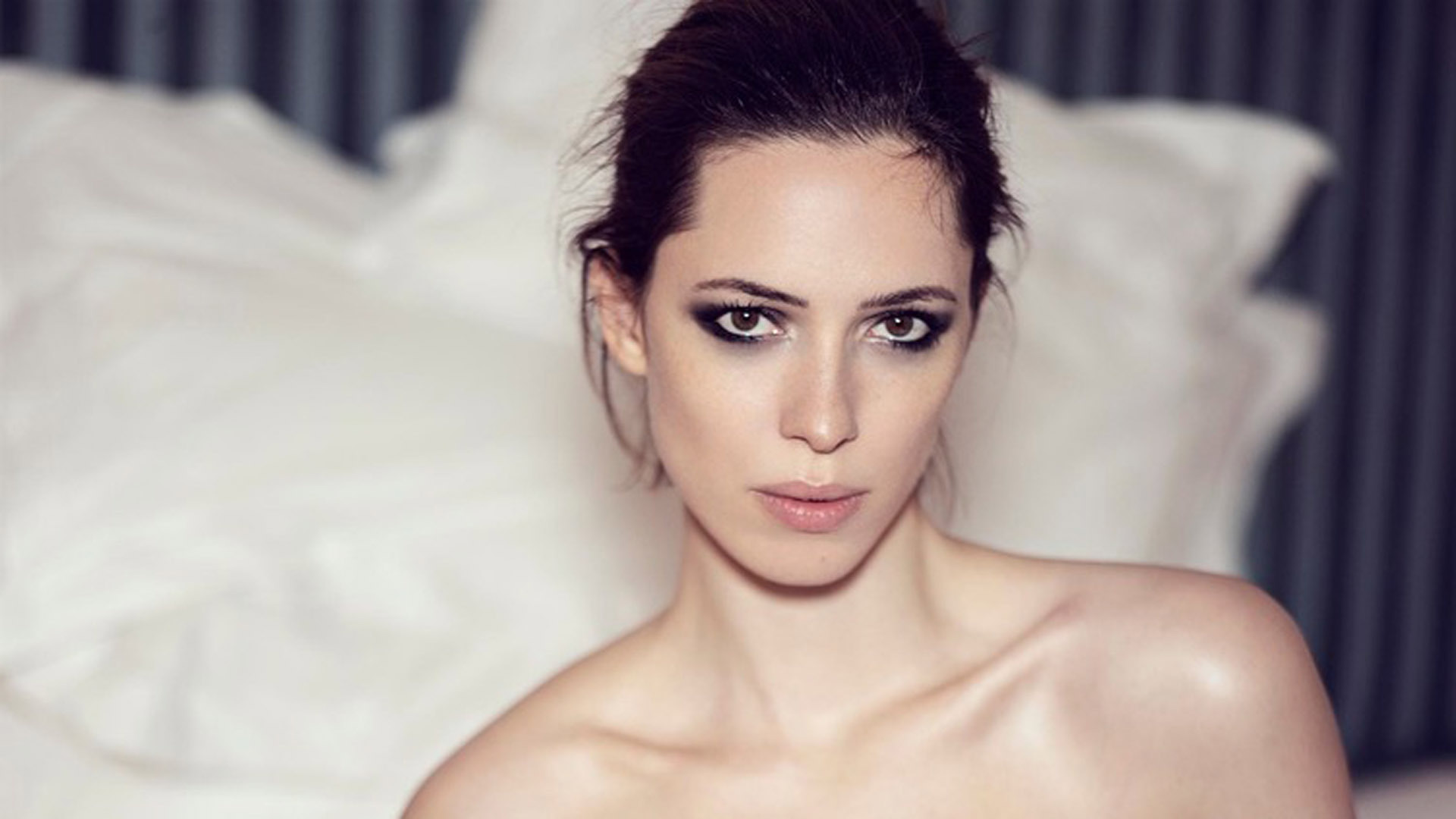 Rebecca hall hot pics