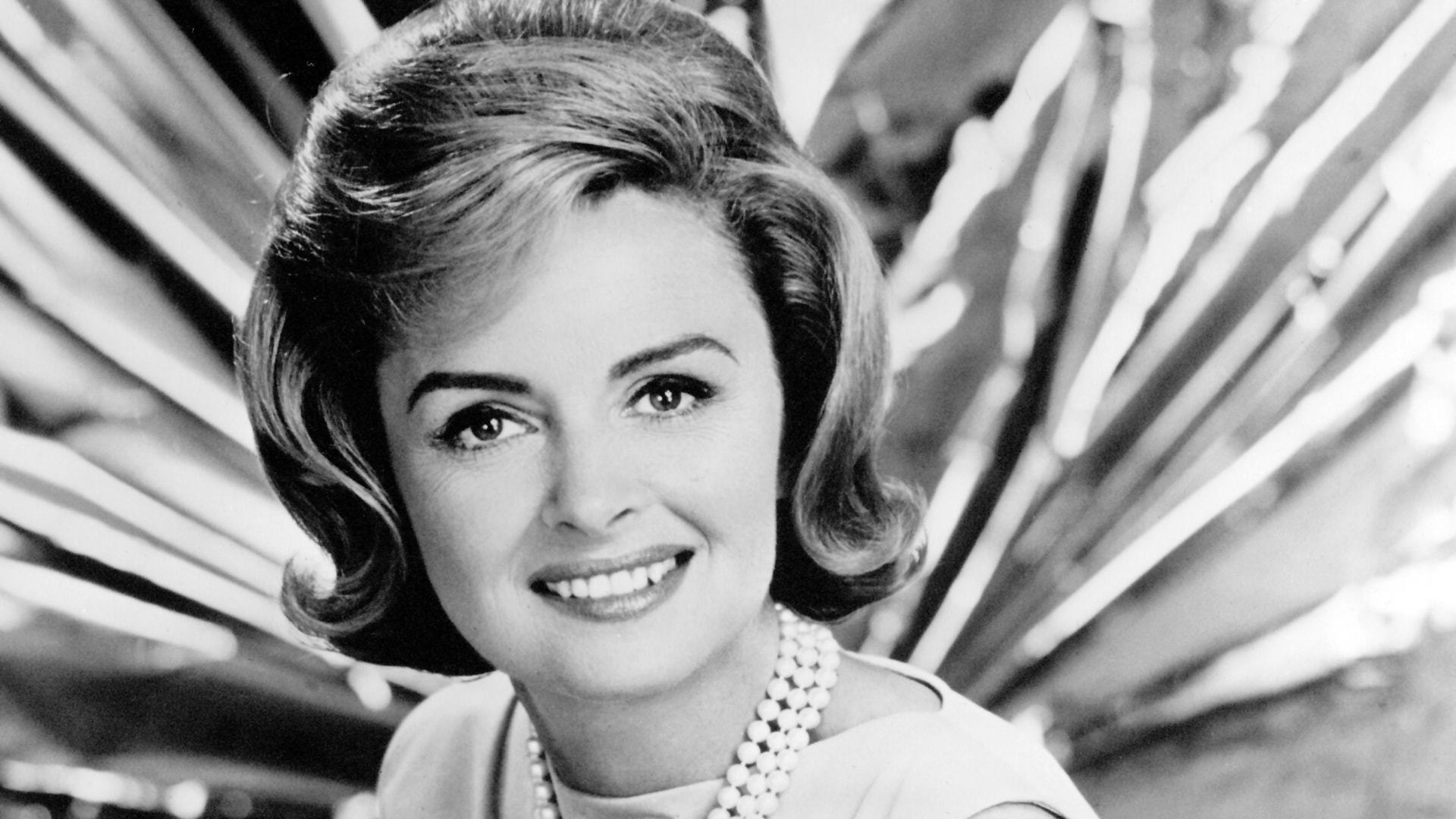 Download free Wallpapers of Donna Reed in high resolution and high quality....