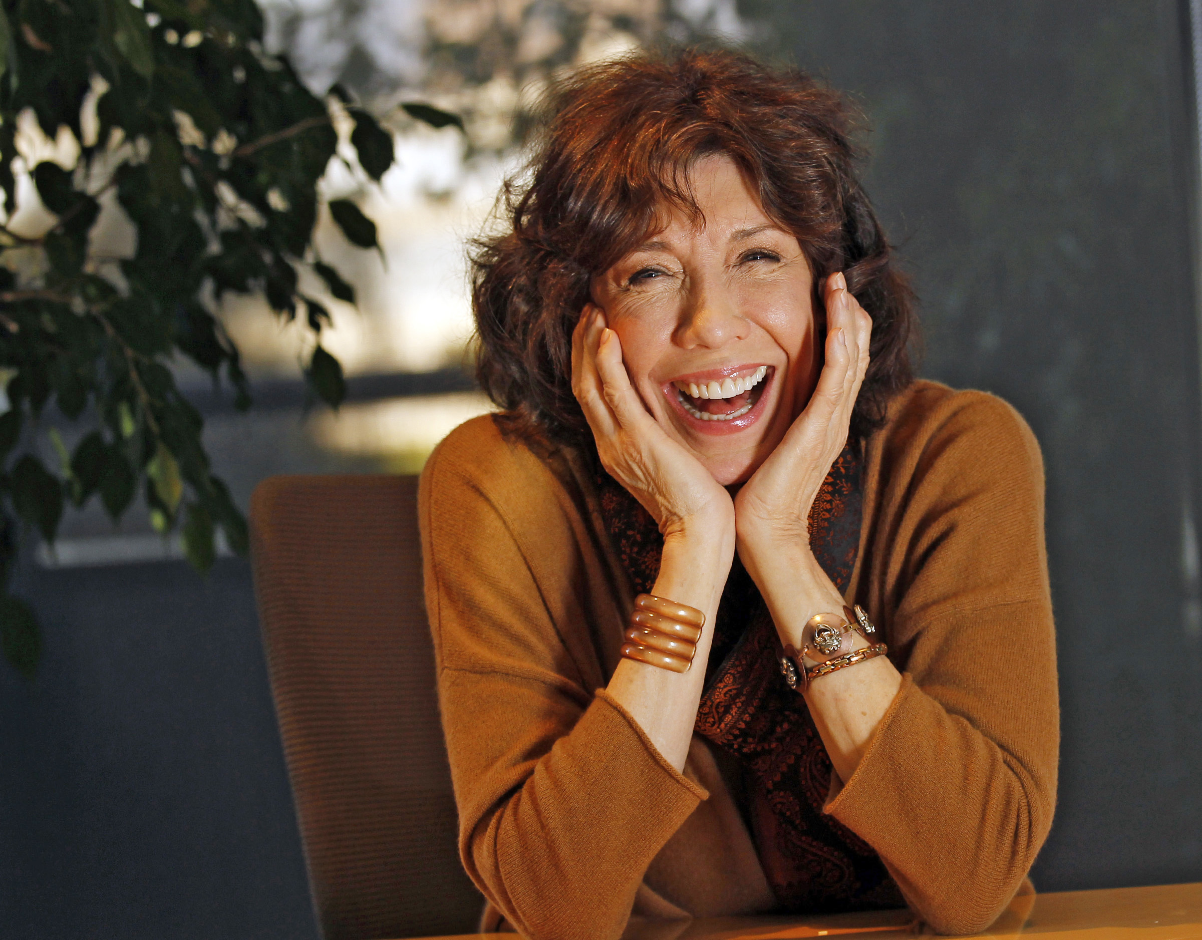 Lily Tomlin Widescreen. 