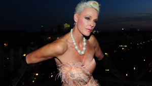 Brigitte Nielsen Computer Backgrounds