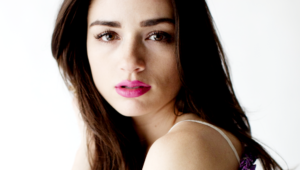 Crystal Reed Images