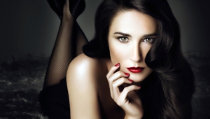 Demi Moore Background