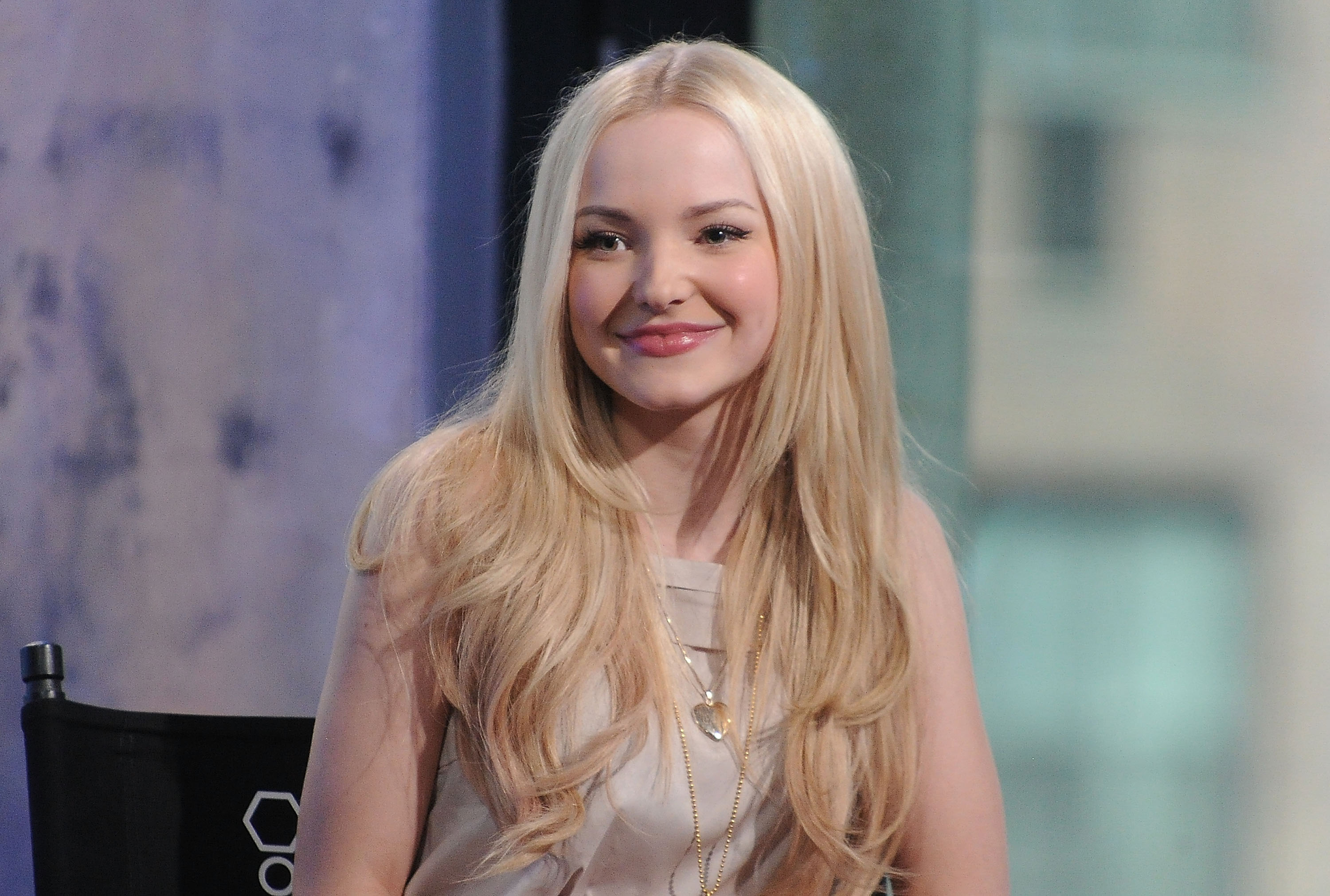 Dove Cameron Wallpapers Images Photos