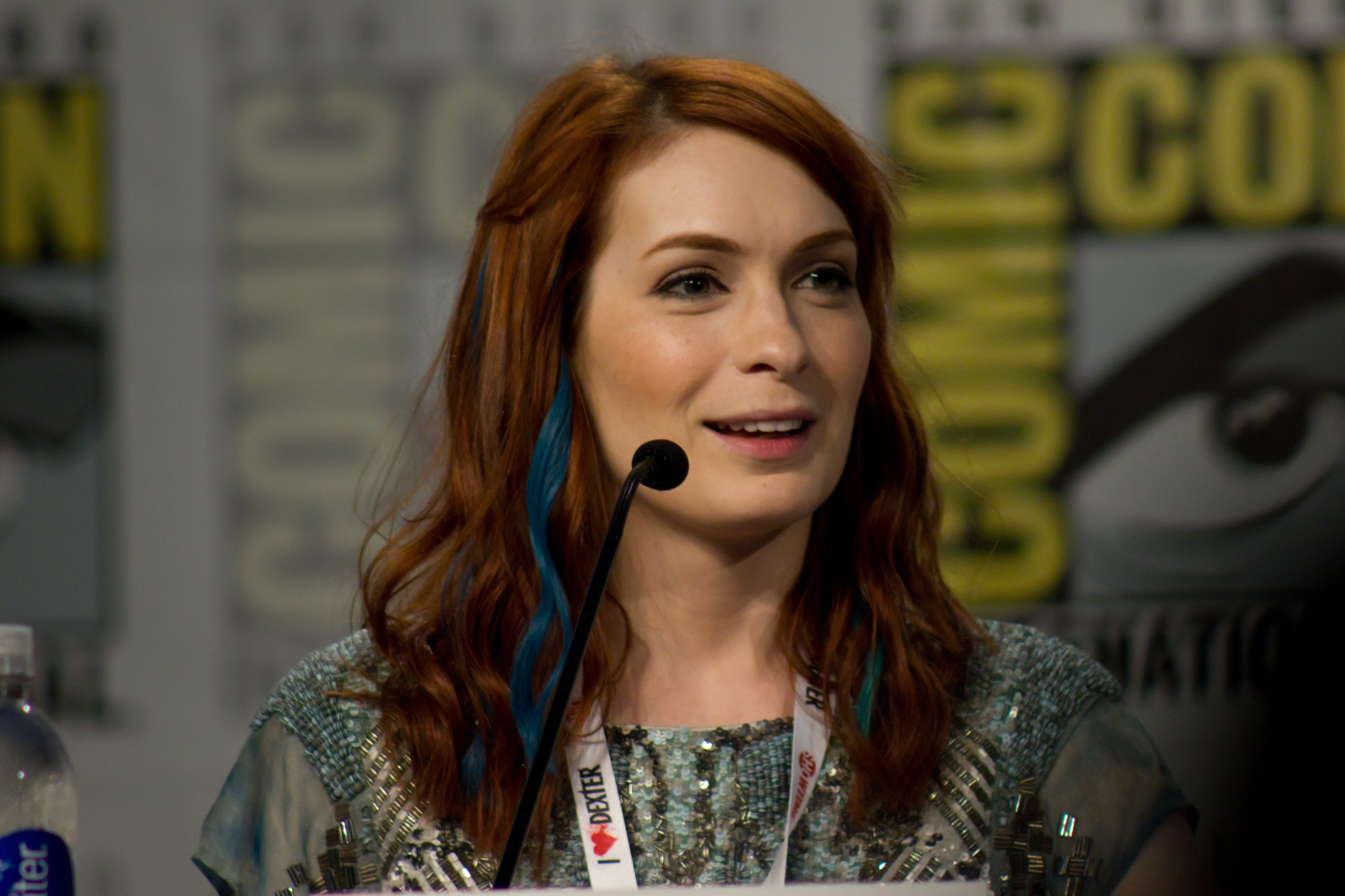 Felicia Day Wallpapers Images Photos Pictures Backgrounds.