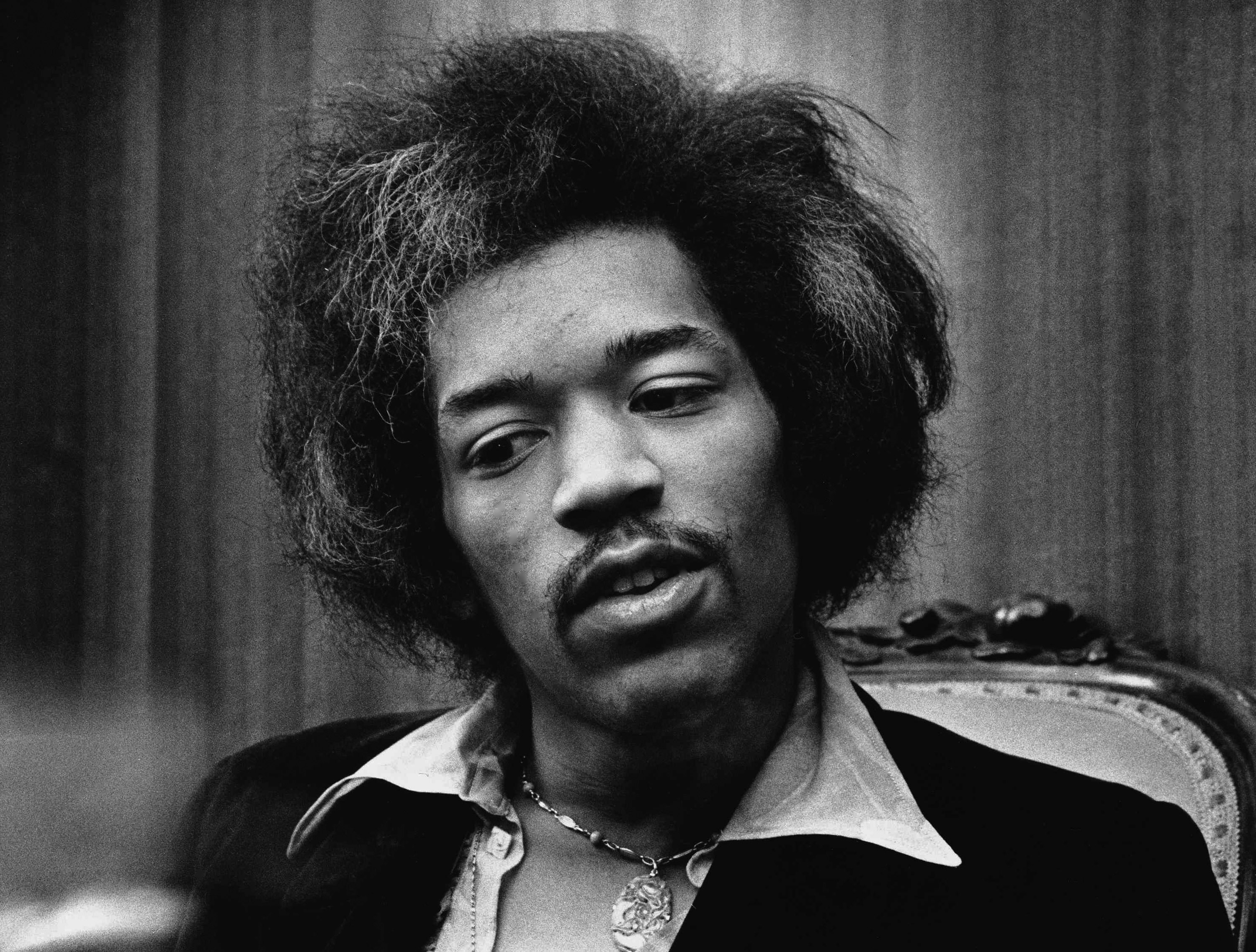 Also images, photos, pictures, backgrounds by Jimi Hendrix. 