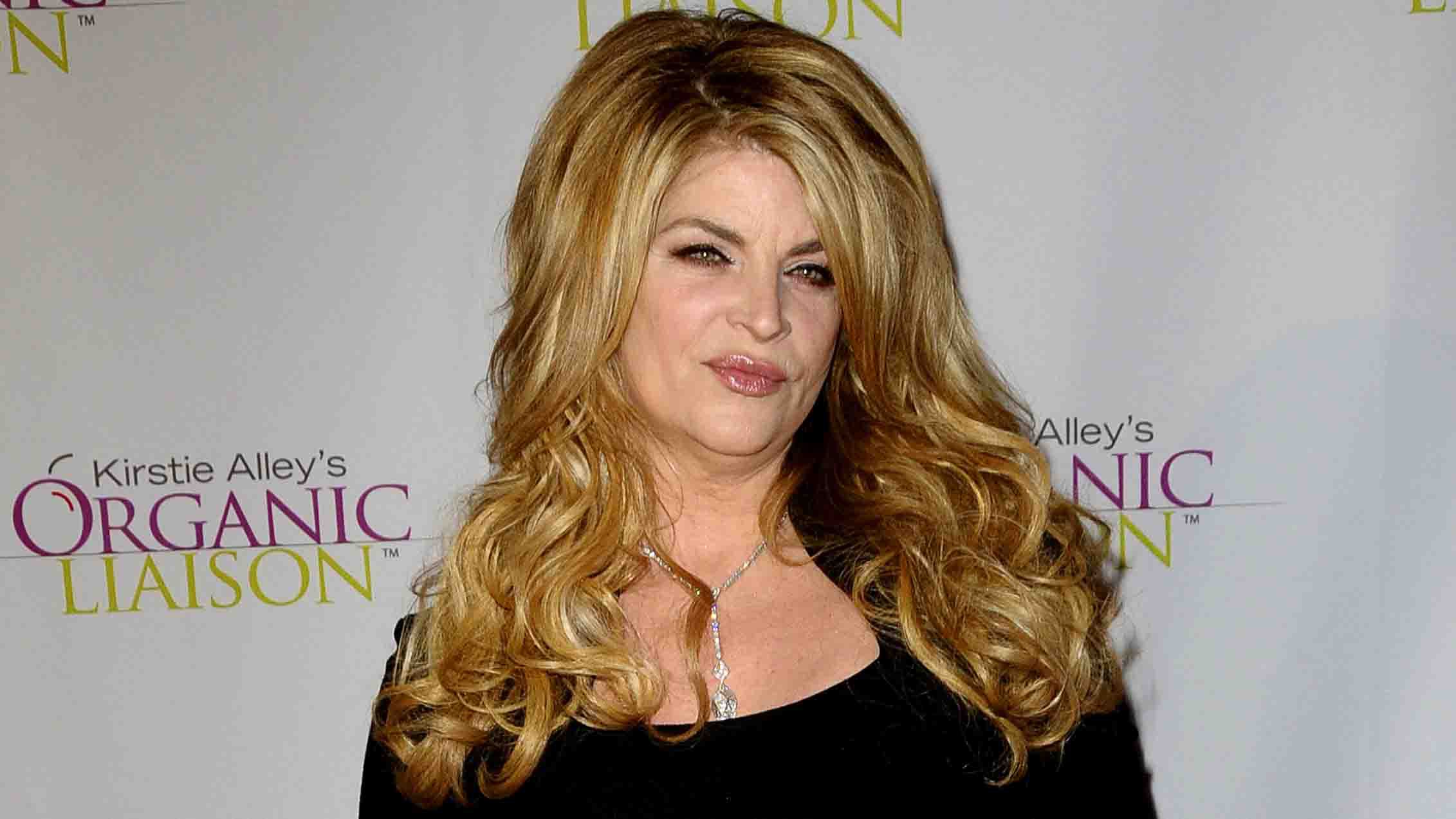 All Kirstie Alley wallpapers.