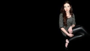 Michelle Trachtenberg Computer Backgrounds