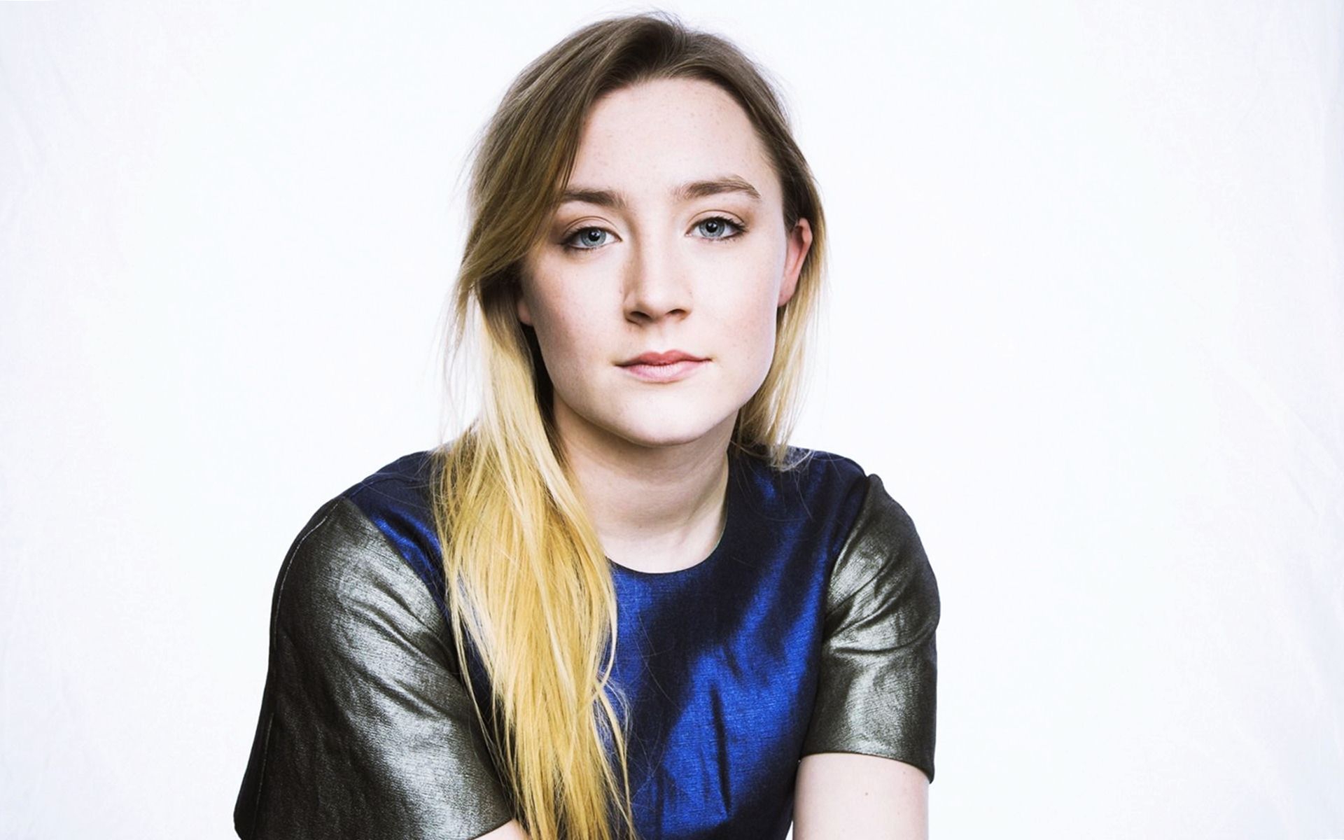 Saoirse Ronan Wallpapers Images Photos Pictures Backgrounds