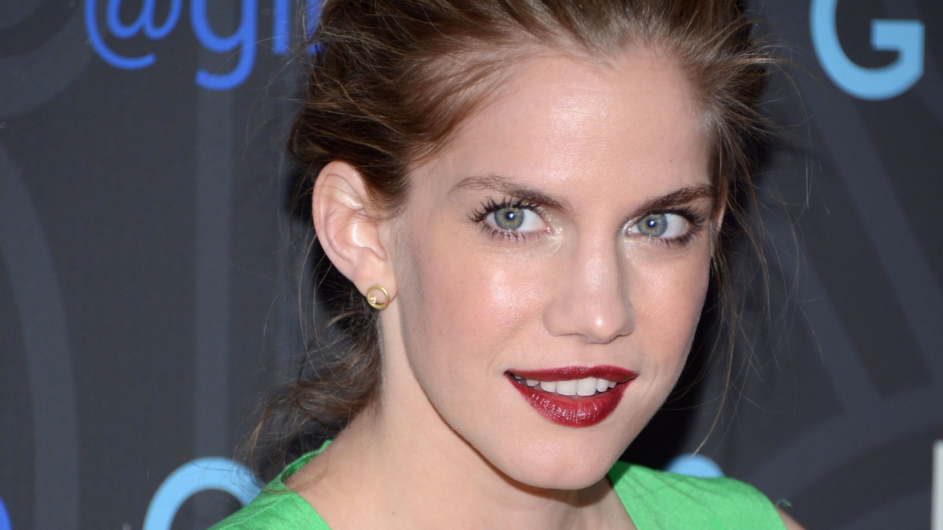 All Anna Chlumsky wallpapers.