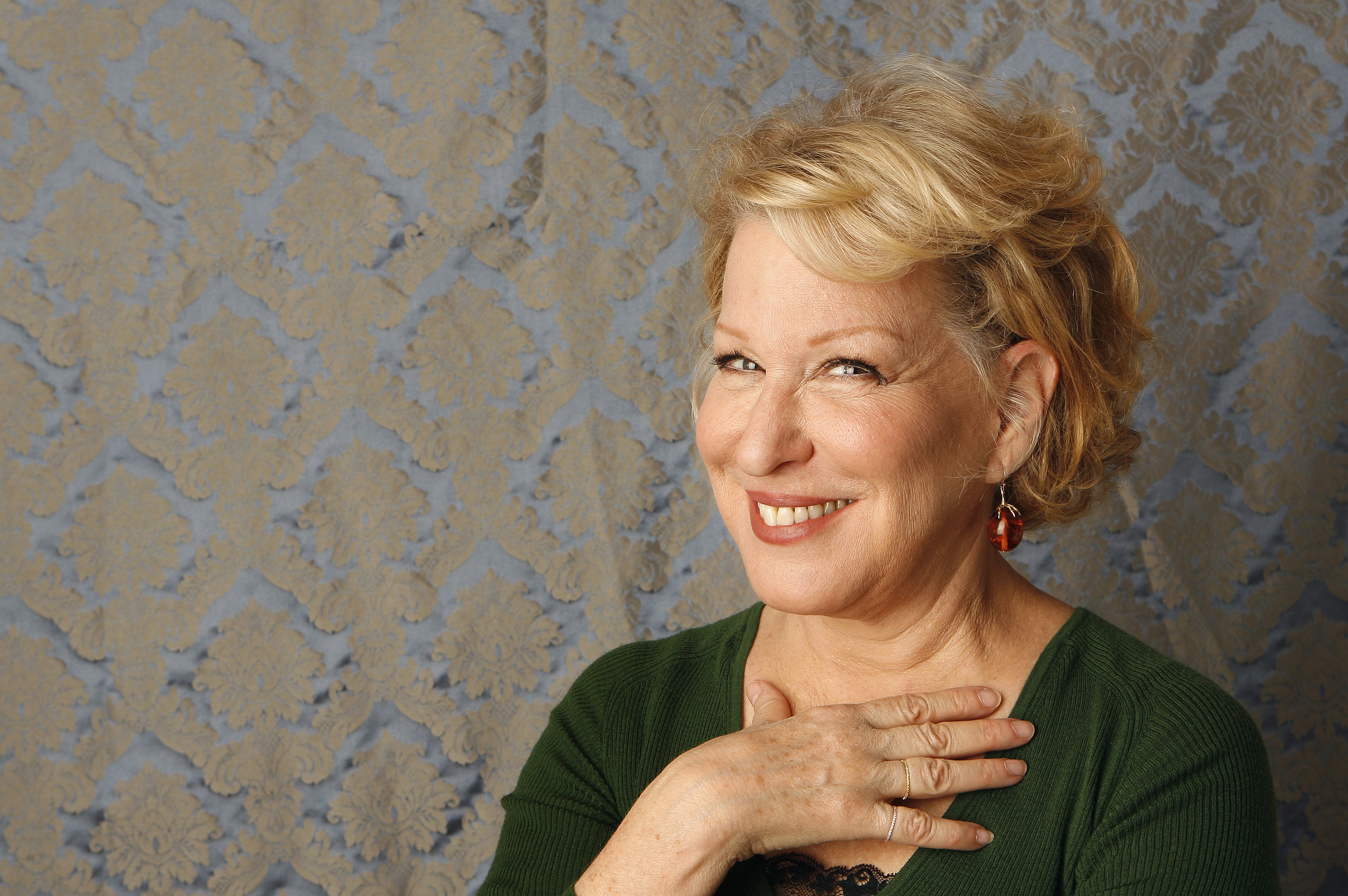 Bette Midler Pictures. 