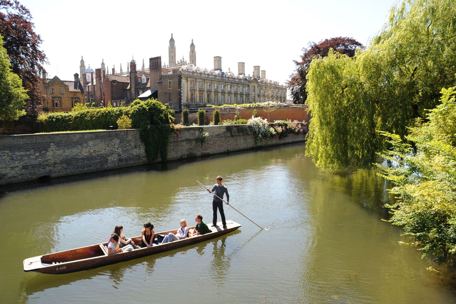 Free Download Cambridge Computer Wallpaper on our website with great care. 