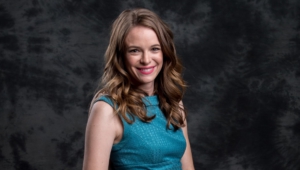Danielle Panabaker Hd Background