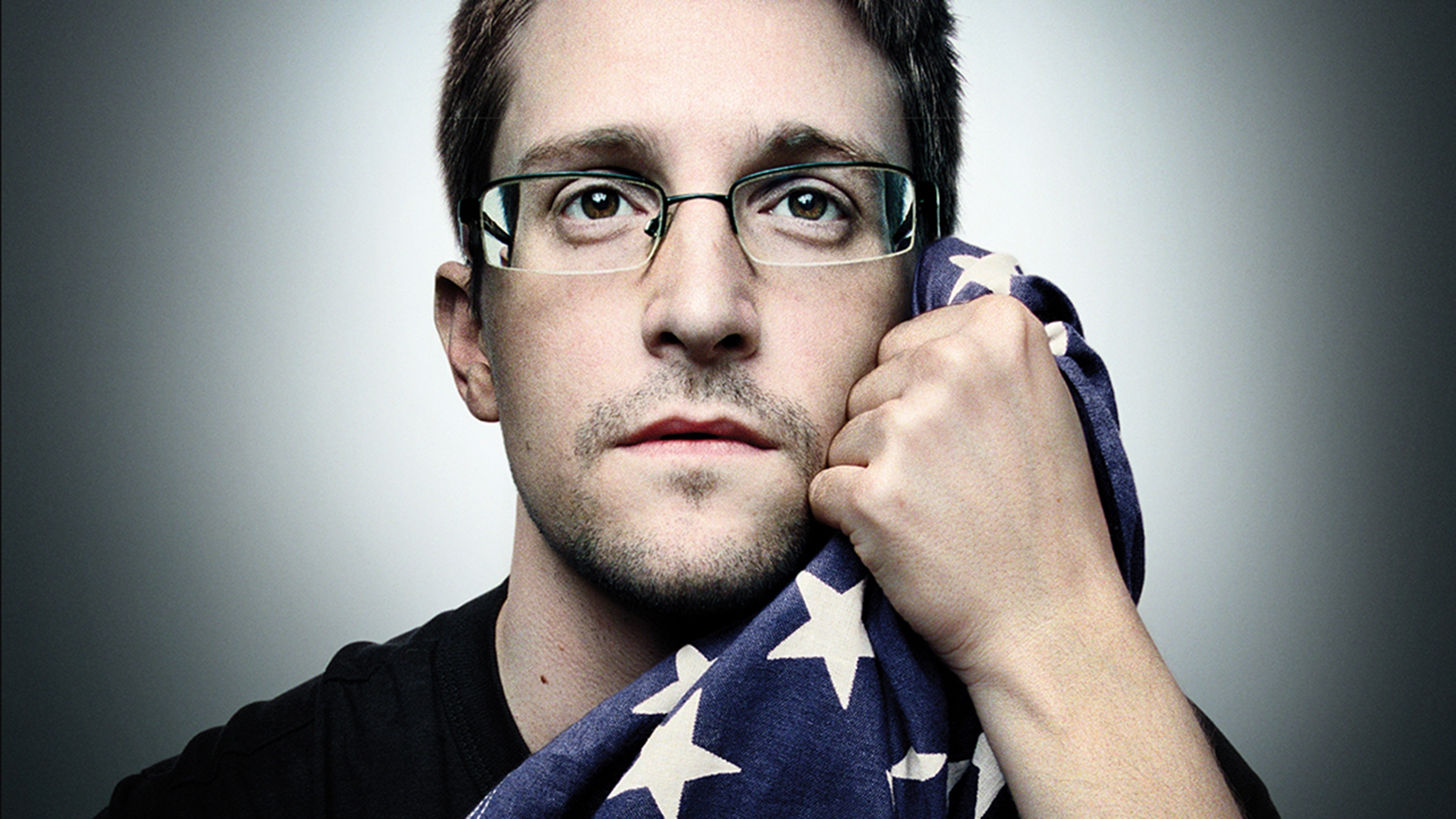 E se le cose cominciassero a precipitare...? (I) - Pagina 163 Edward-Snowden-Wallpaper-