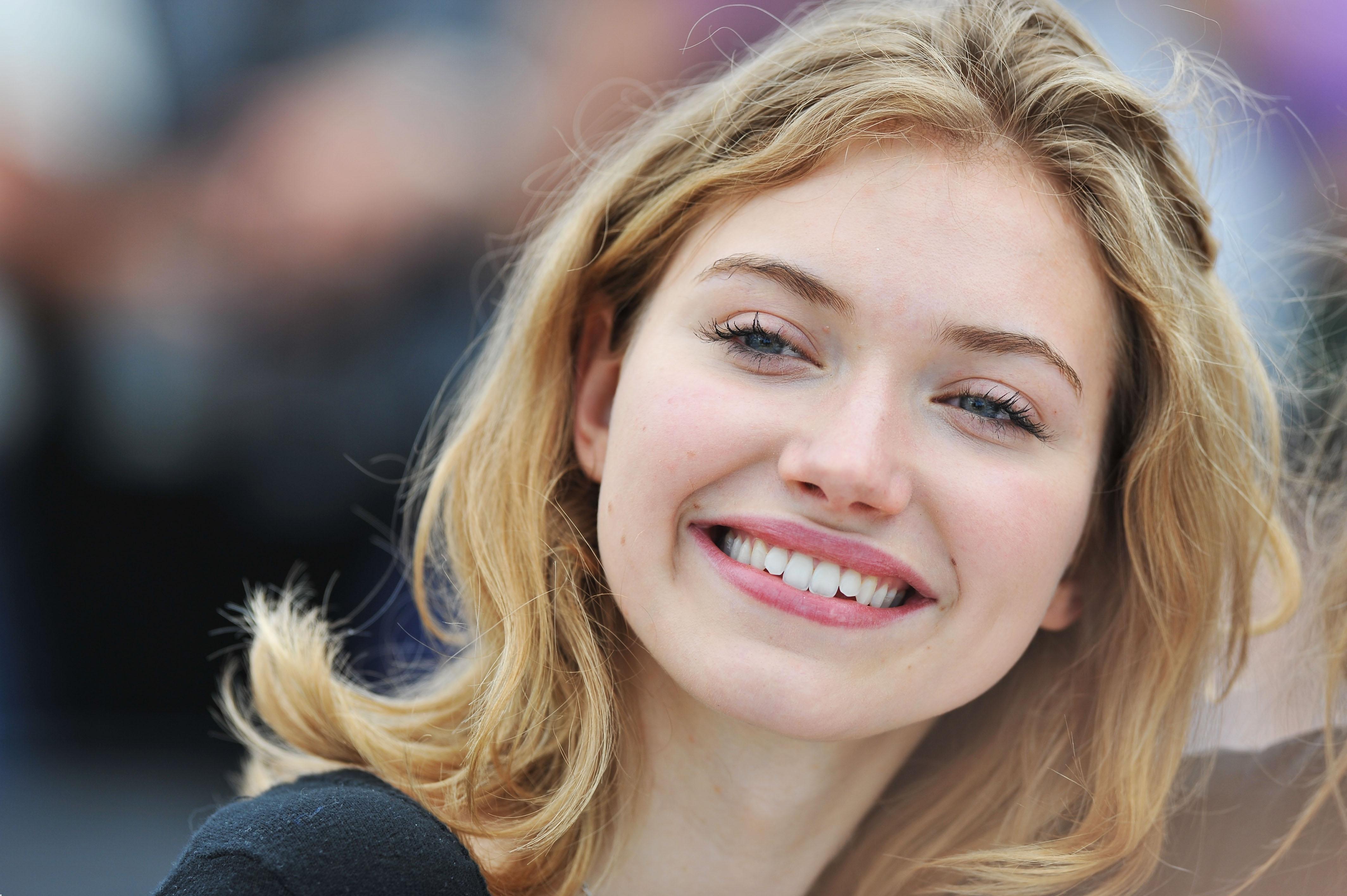 Imogen Poots Hairstyle