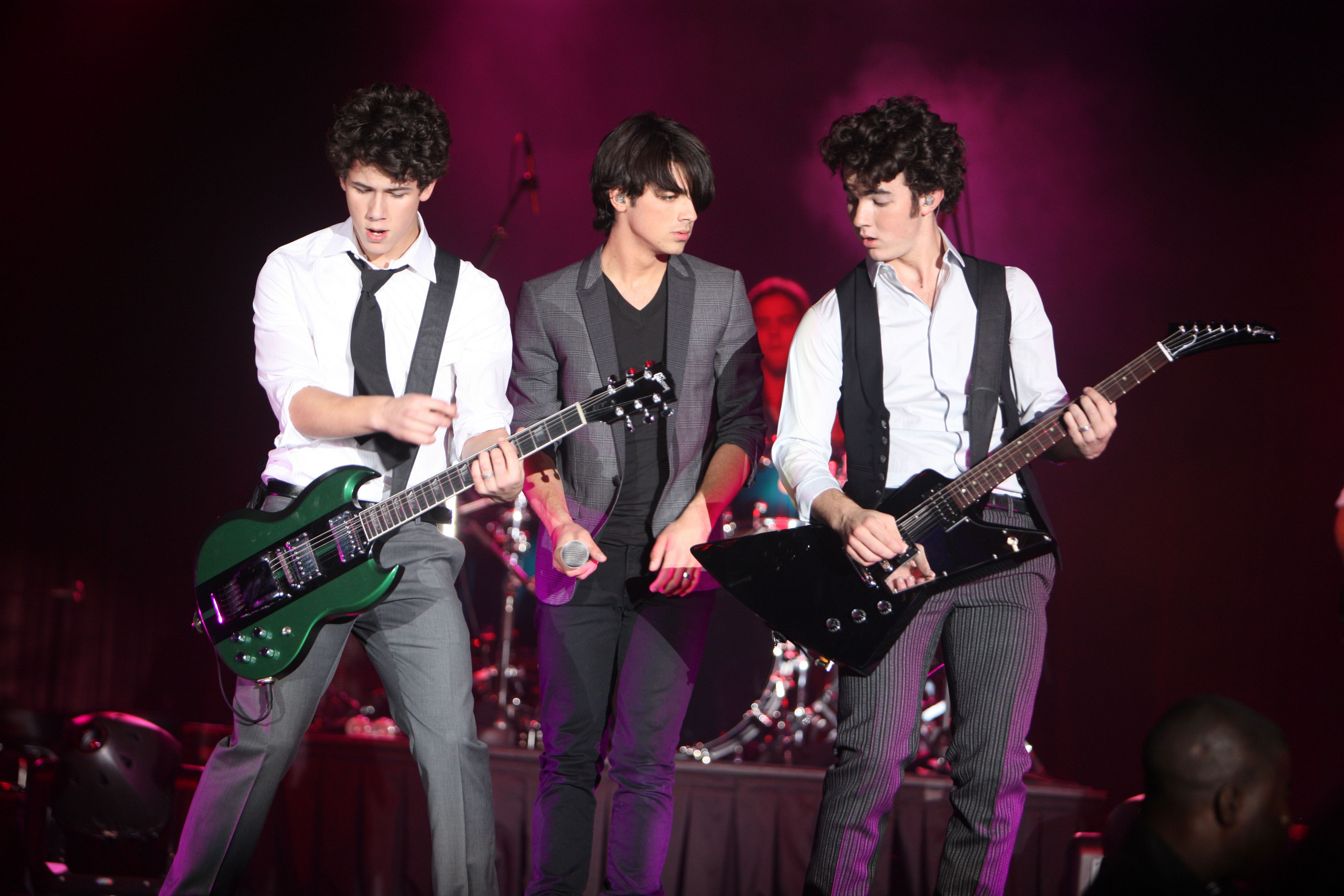 Jonas brothers песни. Jonas brothers. Братья Джонас 2007. Jonas brothers Jonas brothers.
