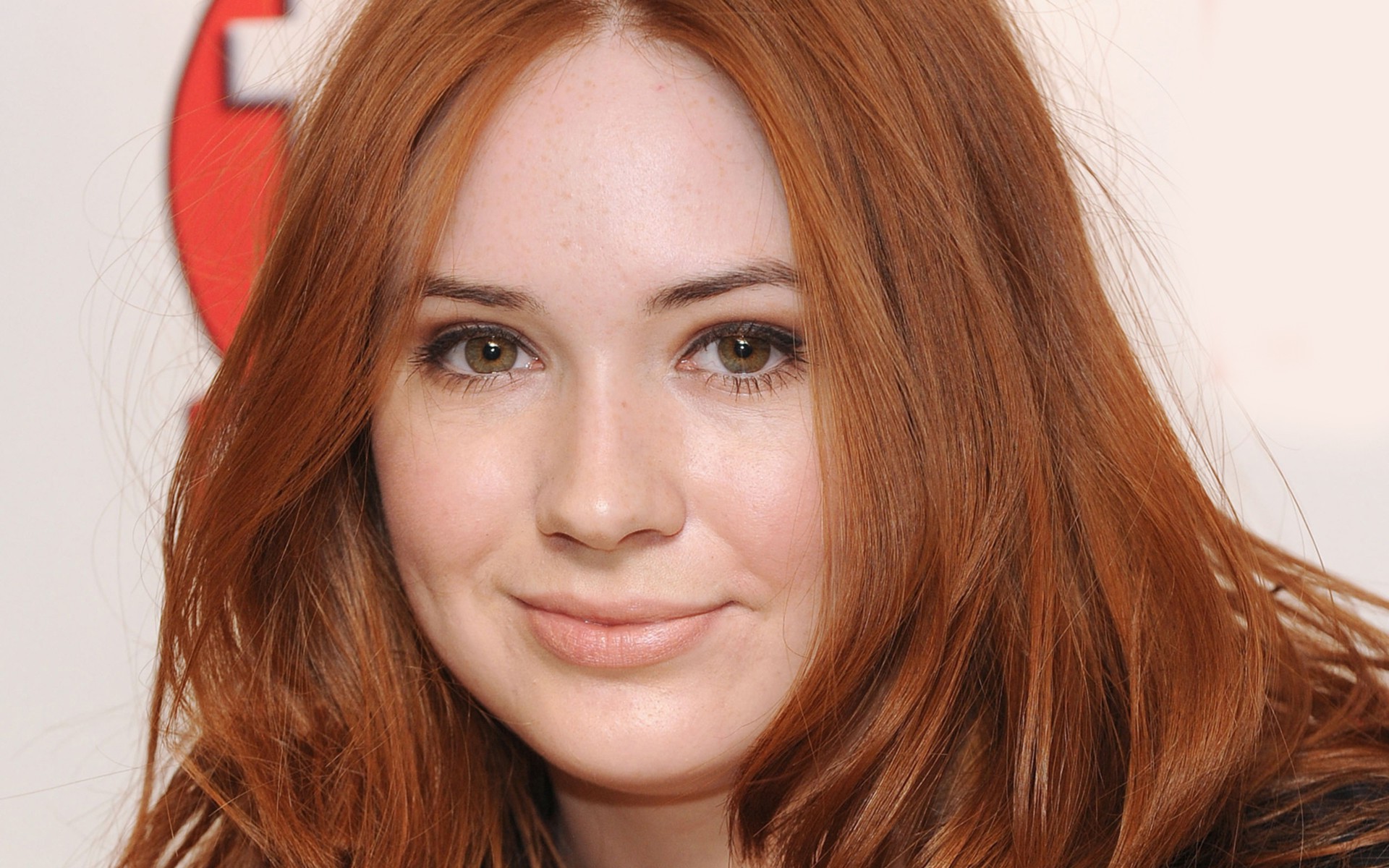 Karen Gillan Wallpapers Images Photos Pictures Backgrounds