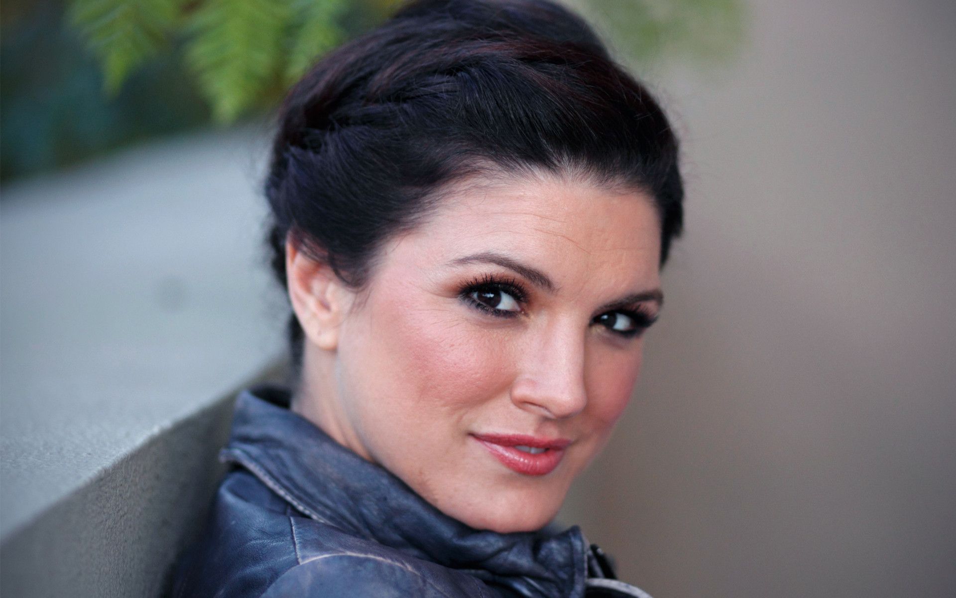 Pictures Of Gina Carano