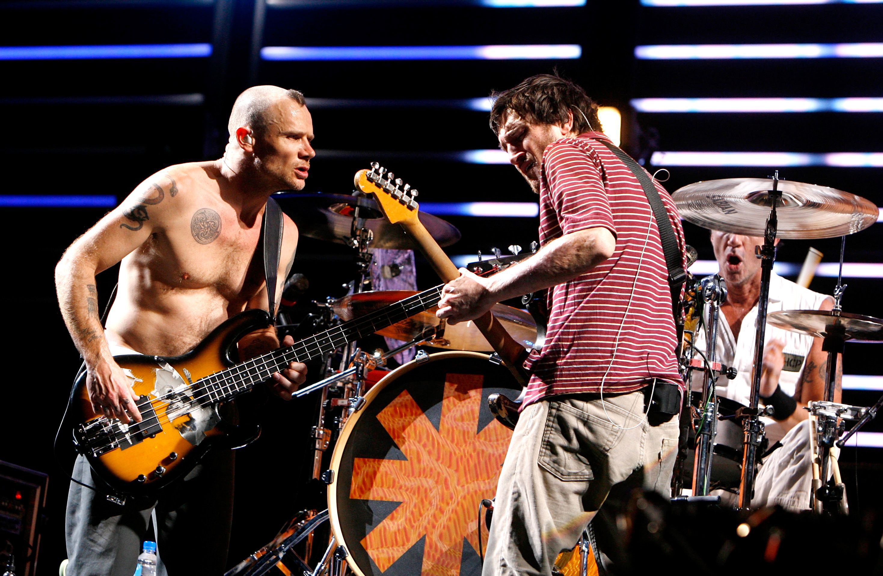 Red Hot Chili Peppers Wallpapers Images Photos Pictures Backgrounds
