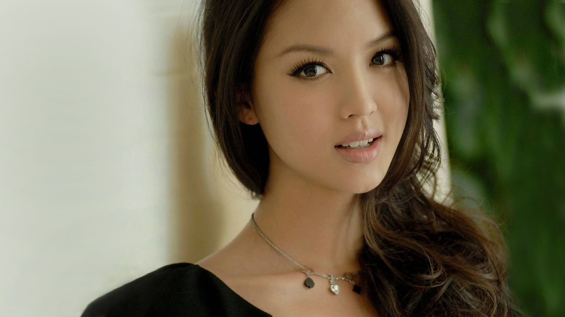 Pictures Of Zhang Zilin. 