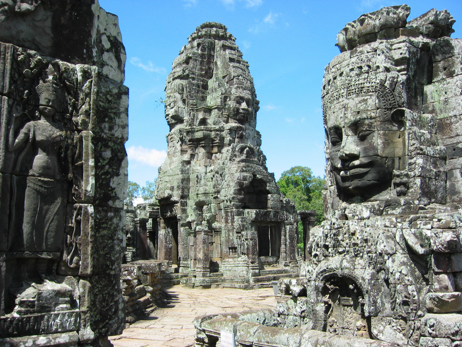 Temple Complex Bayon Pictures