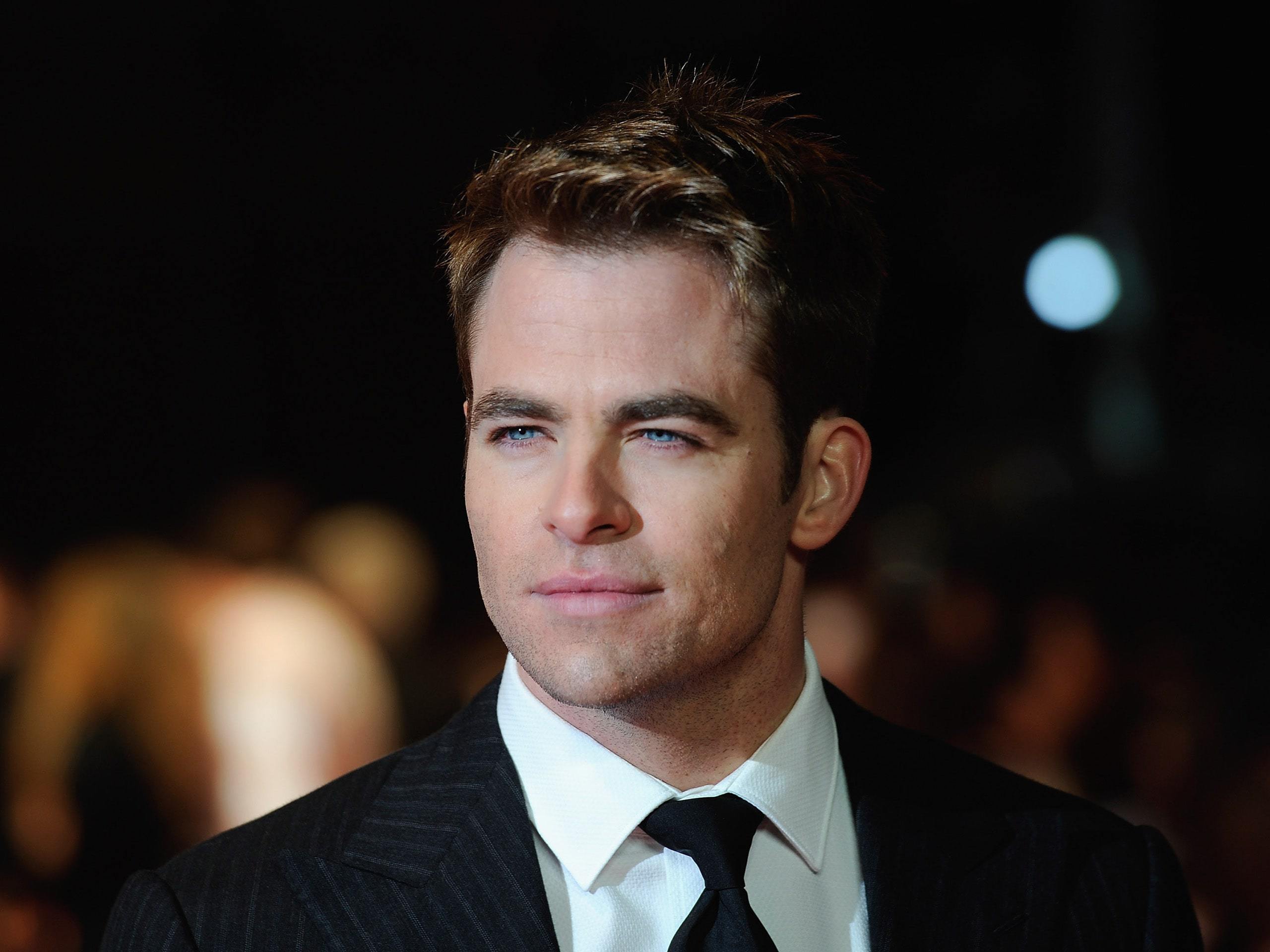 Pictures Of Chris Pine